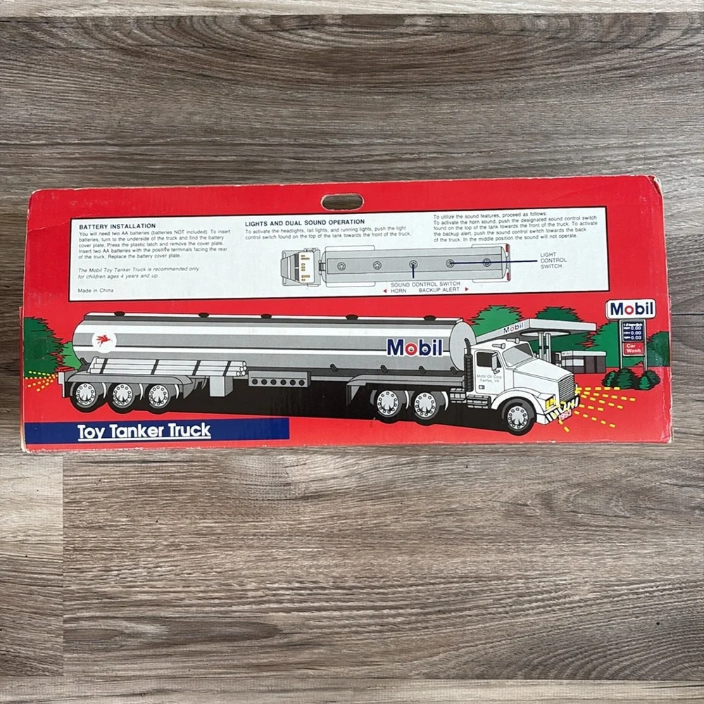Mobil Gas Toy Tanker Truck 1993 Limited Edition Collector Series Vintage NIB New